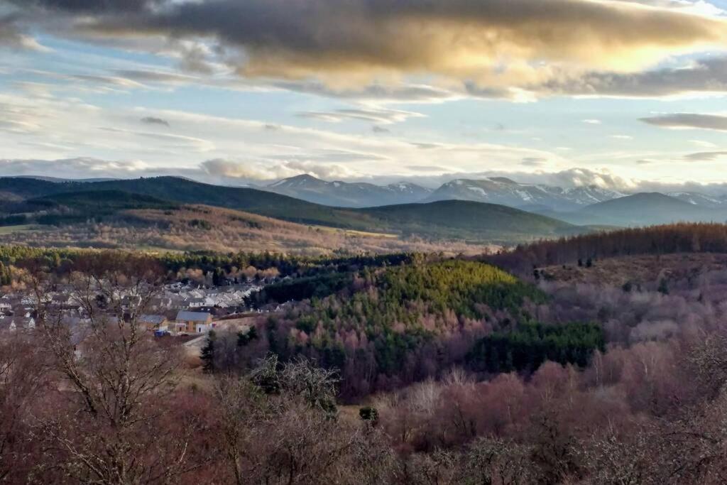 Vila Asgard House - Modern Cosy House In The Cairngorms Grantown-on-Spey Exteriér fotografie
